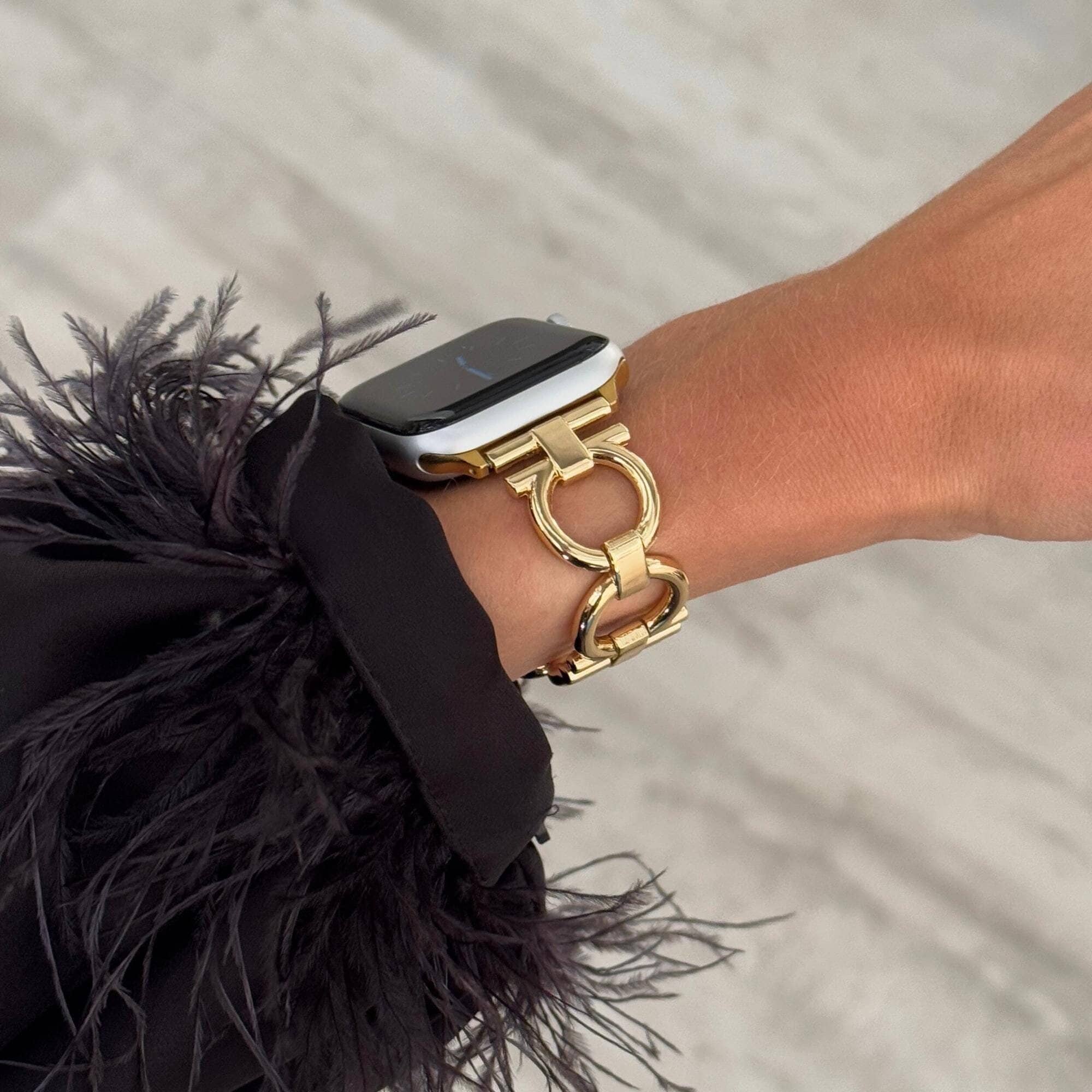 Designer Apple Band Canada