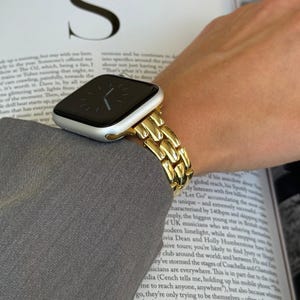Gold Stainless Steel Apple Watch Band: Women&#39;s Metal Bracelet
