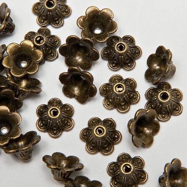 54 Six Petal Flower Bead Caps in Antiqued Brass Tone, Lead/Nickel Free Base Metal Findings, M0437-AB