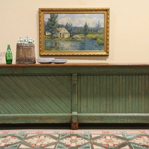 Reclaimed wood Old Fashioned Store Counter/Kitchen Island/Bar
