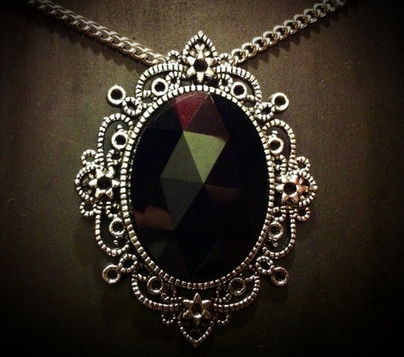 Items similar to Simple Gothic Necklace with Black Cabochon // Gothic ...
