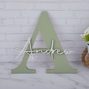 Letrero con nombre en mayúscula personalizado, letrero con iniciales de apellido, letrero de madera para pared, regalo personalizado para bebé recién nacido, decoraciones para bodas