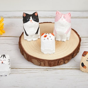 Hand Carved Wooden Cat Ornaments,Handmade Wooden Cat Figurine,Cute Animal Figurine,Desk Decor,Animals Lovers Gift,Birthday Gift