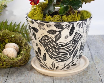 Black and Off White Planter With Saucer,6 Inch Top Diameter Pot with Handmade Bird And Flower Stamps,Potter's Wheel Thrown,Gift For Gardener