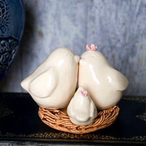 Décoration pour gâteau de mariage Love Birds : famille de poteries personnalisées