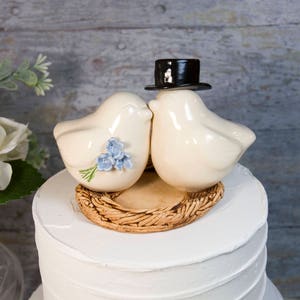 Décoration pour gâteau de mariage oiseau d'amour fait main : poterie couple avec chapeau haut de forme