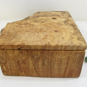 Birdseye Maple Burl Box 87 Cu. In. valet box, 5th anniversary gift, wood jewelry box, keepsake box, wood urn, pet urn, cremation urn image 2