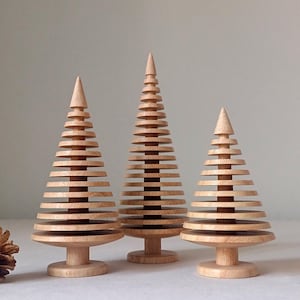 Conjunto de árvores de Natal de madeira feitas à mão, decoração natalina rústica, centro de mesa, estilo escandinavo.