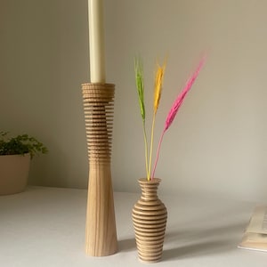 木製キャンドルスタンドと花瓶のセット、スカンジナビアスタイルのキャンドルスタンド、ピラーキャンドルホルダー、素朴なギフト、ホームデコレーションギフト
