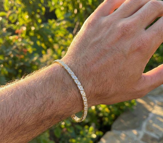 Men's Gold Bracelet: Diamond Accent Zigzag - Bold Style