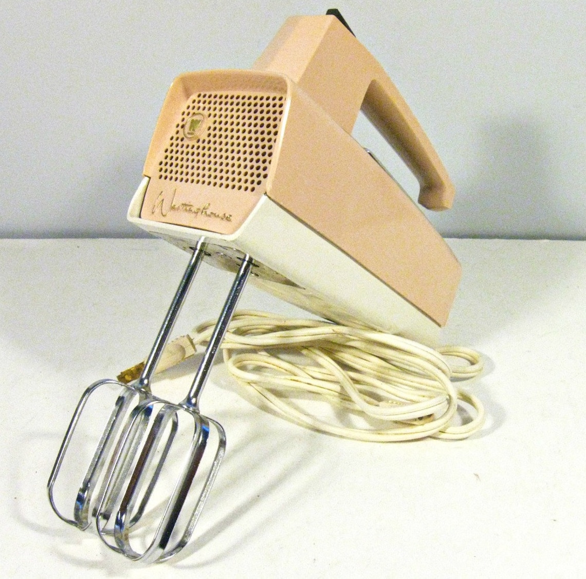 Vintage hand mixer Westinghouse pastel pink 3 speed Etsy