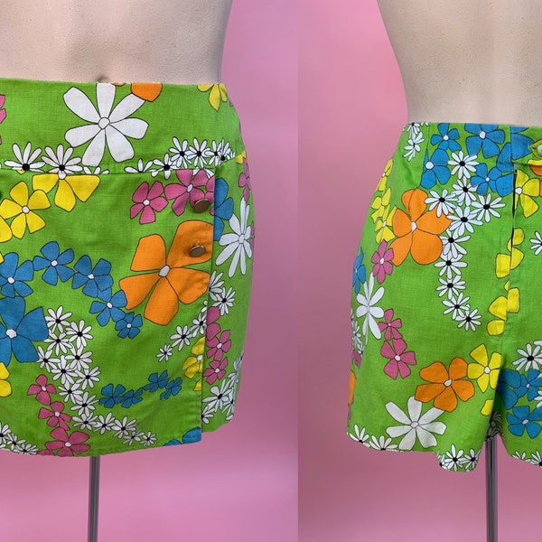 Vintage 1960's Flower Power Skort Shorts S M