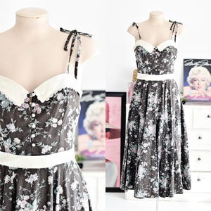 Vestido midi estilo pradera sin mangas con estampado floral marrón de Gunne Sax, años 80, estilo vintage, con lazo en la espalda y falda amplia, talla S