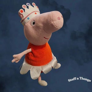 Peppa Pig Princess  Plush Stuffed Animal Pink with Crown Embroidered Features vintage