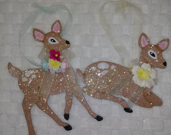 Retro Style Hand Painted Glitter Deer Ornament