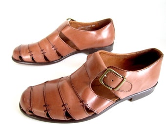 bass sandals from the 90s