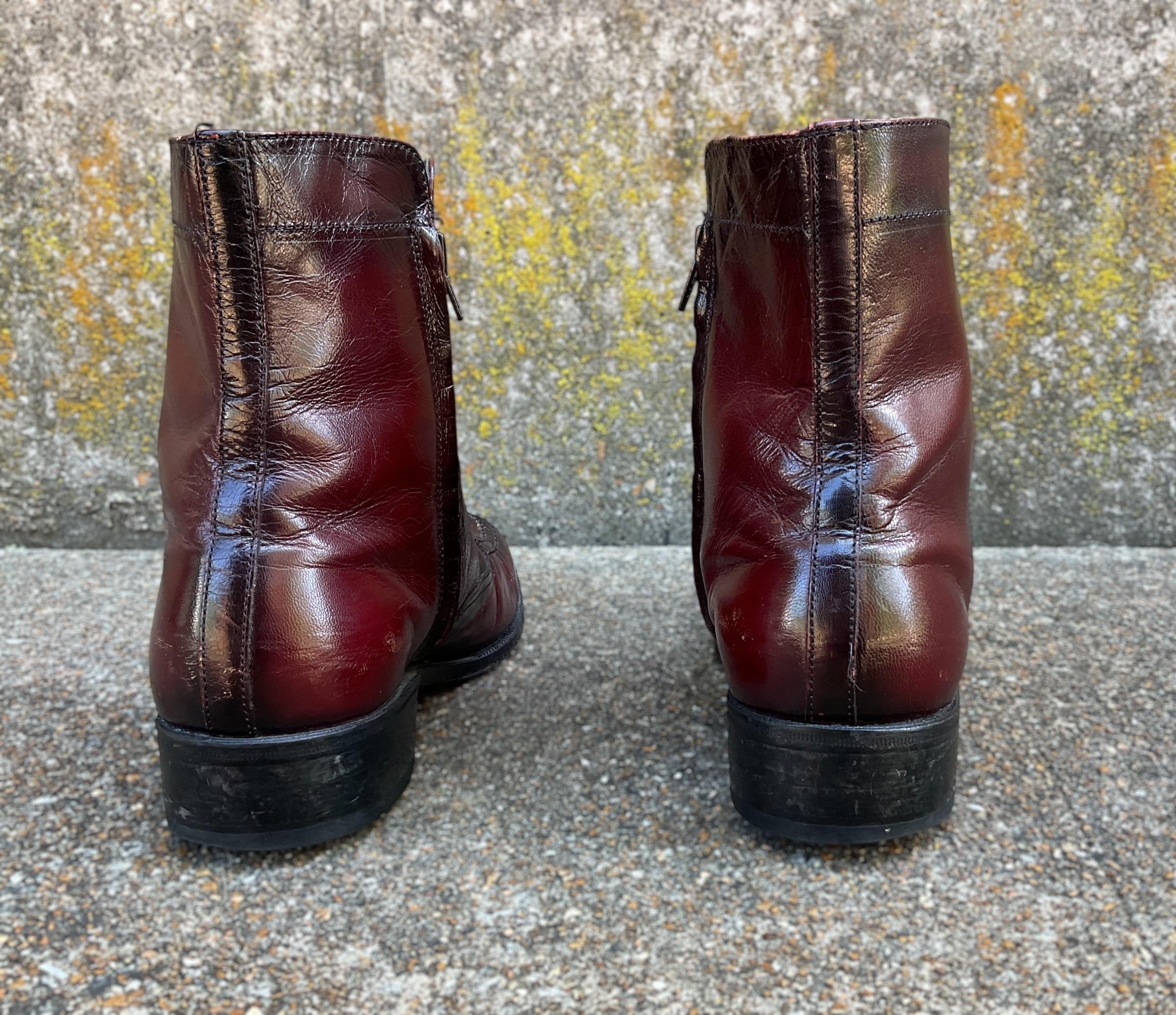 Vintage 70s FLORSHEIM Cordovan Leather Ankle Boots, Men display picture 1