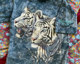 vintage 1990’s blue tie dye RAINFOREST cafe souvenir t-shirt white TIGERS big cats collectible SOFT M L ice dye the mountain