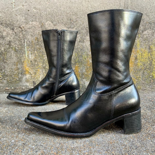 90s Tall Black Leather Cowboy Boots (7)