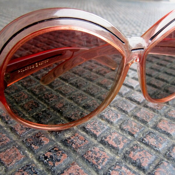 vintage 1960s 1970s round PINK cool ray POLAROID sunglasses BUG eye super chic boho bohemian