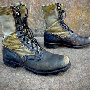 vintage 1970’s jungle boots two tone black leather green nylon combat lace up women’s 7.5 8 men’s 6 USA