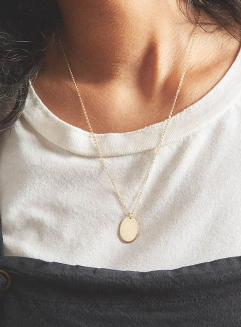 Orla Minimalist Gold Pendant Necklace