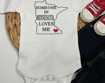 Someone in Minnesota Loves Me - bodysuit - Unisex