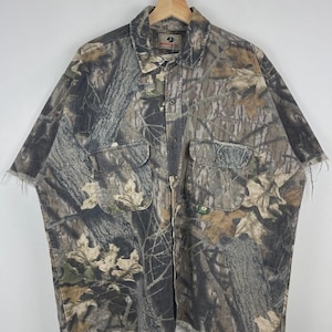Vintage Mossy Oak Real Tree Camo Cropped Button Up Short Sleeve Shirt Size XL image 1