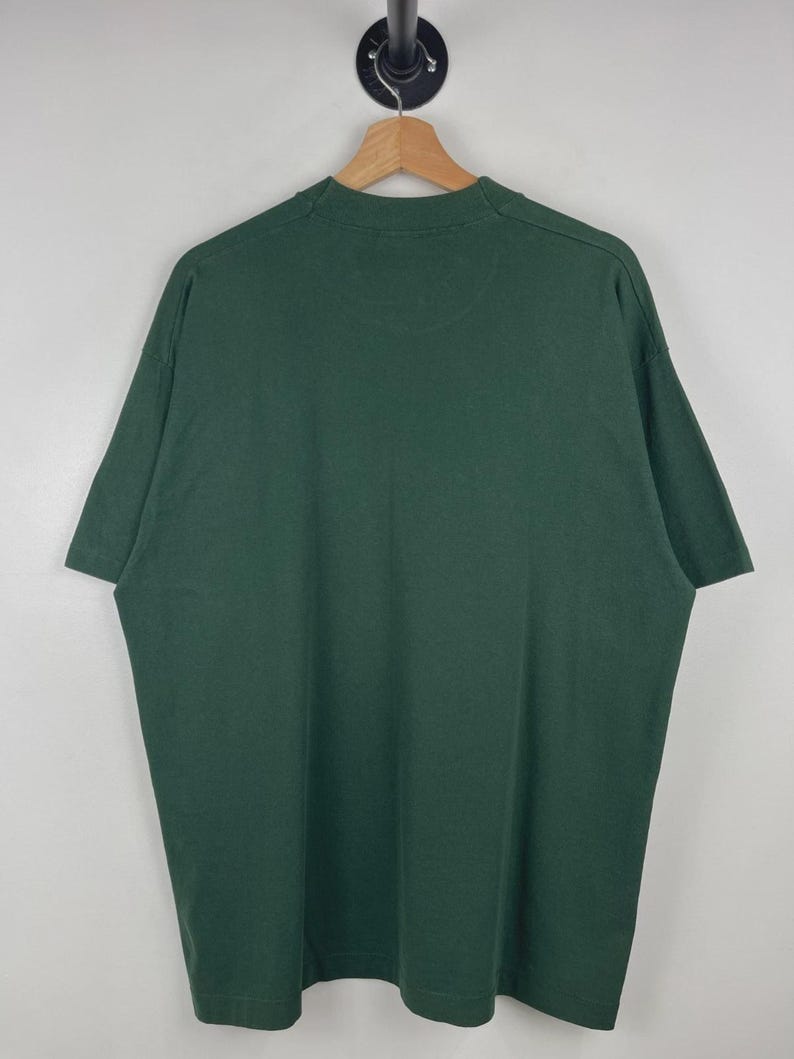 Vintage 90s Disney Minnie Mouse Embroidered Green Tee Size L image 2