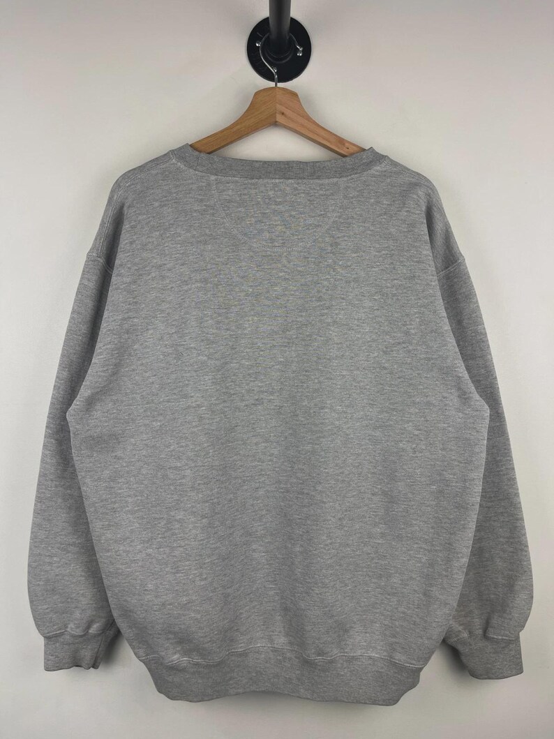 Vintage Champs North Carolina Tar Heels Embroidered Grey Crewneck Size M image 2