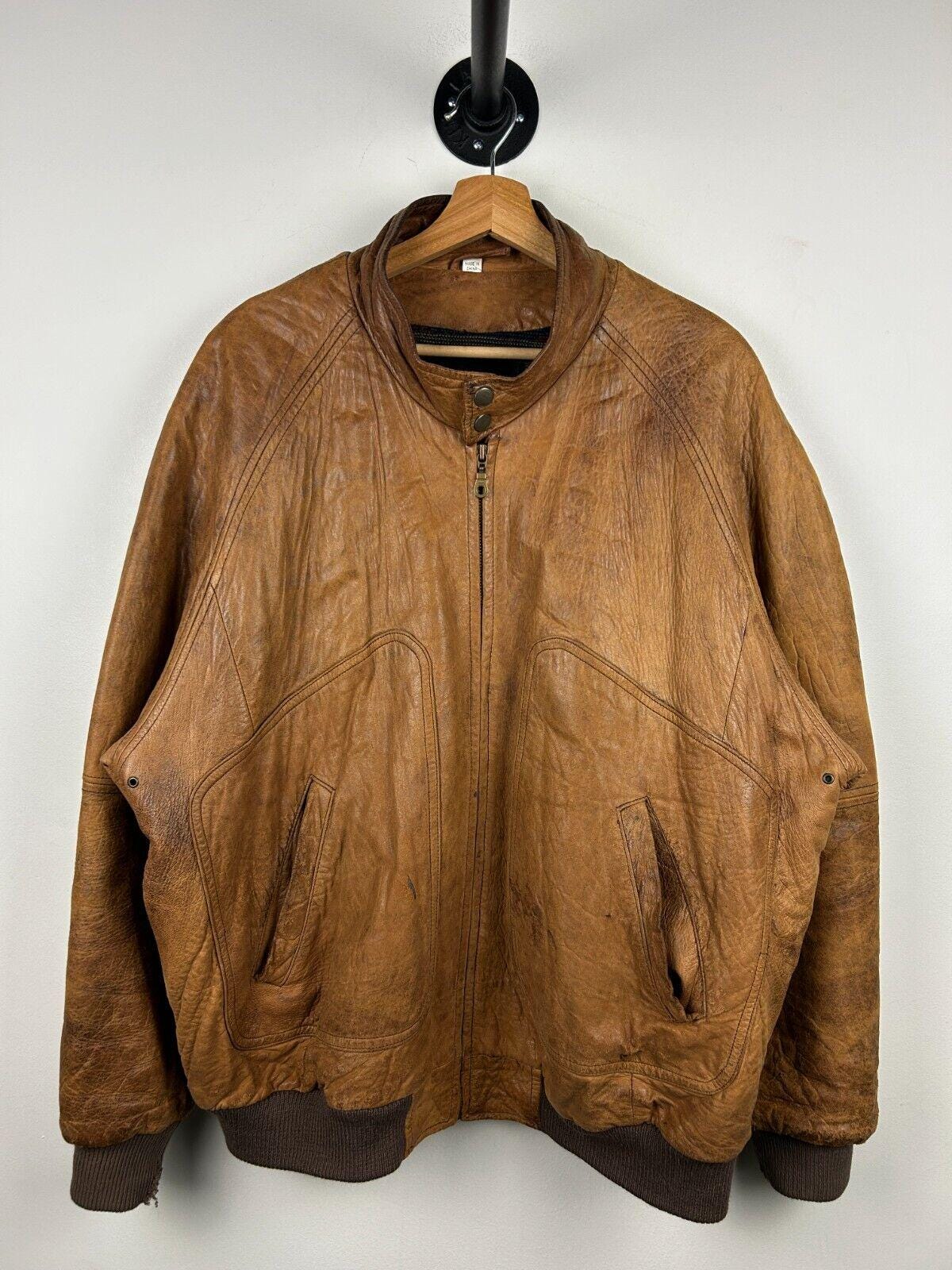 VINTAGE FADED LEATHER WILSON JACKET SIZE LARGE
