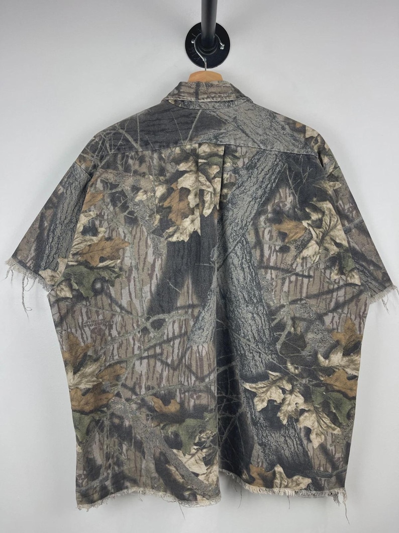 Vintage Mossy Oak Real Tree Camo Cropped Button Up Short Sleeve Shirt Size XL image 2