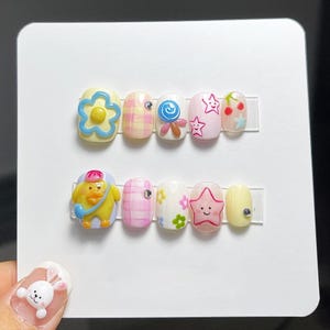 Handgemaakte schattige gele eend persnagels - 3D-gel Kawaii zeester en bloem nagelset 10 stuks, unieke geschenken, unieke nail art, nail art cadeau