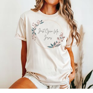 Women&#39;s T-Shirt &quot;Just Give Me Jesus&quot;