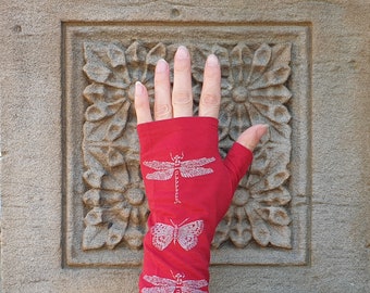 Red merino fingerless gloves - dragonfly and butterfly print red printed wool mitts