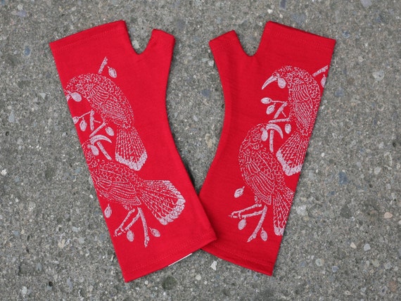 Red merino huia bird fingerless gloves