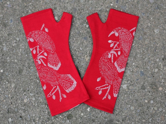 Red merino huia bird fingerless gloves