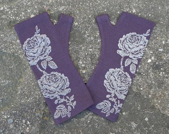 Deep plum merino fingerless gloves - vintage rose print, purple wool gloves,  floral printed mittens