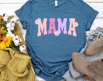 Mama Shirt Retro Daisy Mama Graphic Tee Mother's Day Shirts Mom Shirt Cute Mom Shirt Trendy Mama T-shirt Mothers Day Gift