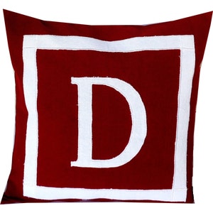 Ideas de regalos para el día del padre, almohadas cuadradas con monograma de letras personalizadas