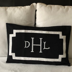 Zwart Wit Monogram Kussen, Zwart Sierkussen