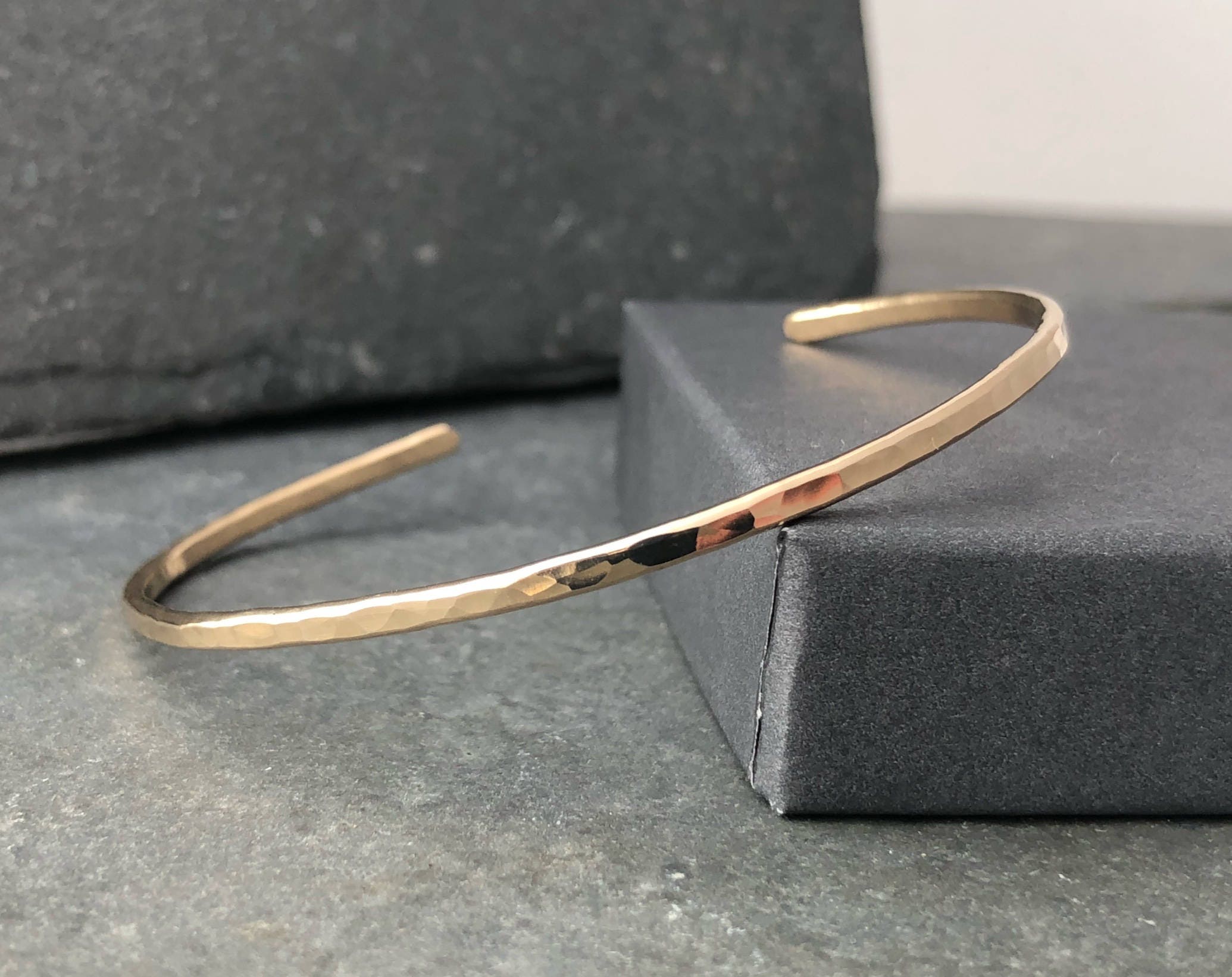 Buy wholesale Hammered Bangle Bracelet - Gold