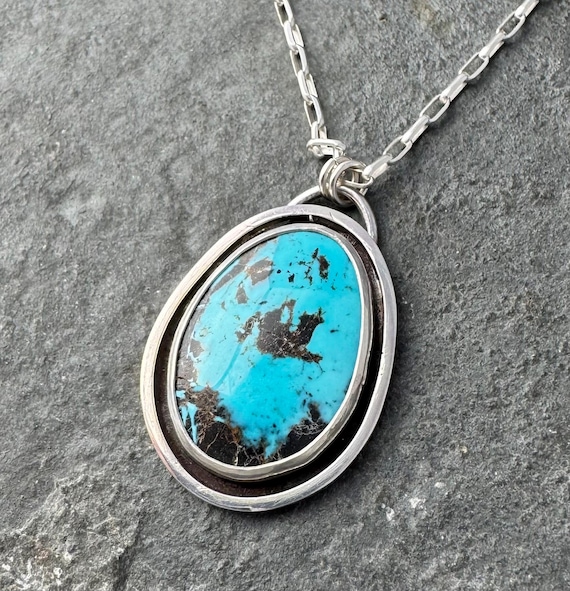 Nevada Turquoise and Sterling Silver Necklace: Natural Bright Blue