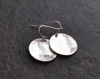 Sterling silver disc earrings, large hammered discs, Valentine's Day Gift Gift for Best Friend, everyday earrings, minimalist earrings