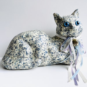 Vintage calico glazed fabric decoupage cat | chintz style | blue floral pattern | kitschy kitty