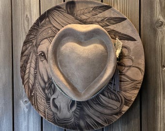Engraved Vegan Suede Wide Brim Hat, Horse Feather Boho Western Rancher Accessory
