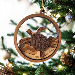 Tropical Sea Turtle Christmas Ornament – Personalized Beach-Themed Holiday Decor - Turtle Gift