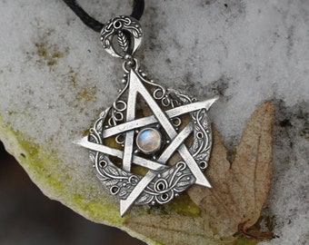 Lunar pentagram - silver pendant with a moonstone, carved vines, tiny leaves, knotwork, silver crescent moon, witch amulet, esoteric pendant