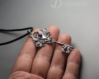 魔法の鍵 - シルバーの鍵ペンダント、魔法の鍵の宝石ネックレス