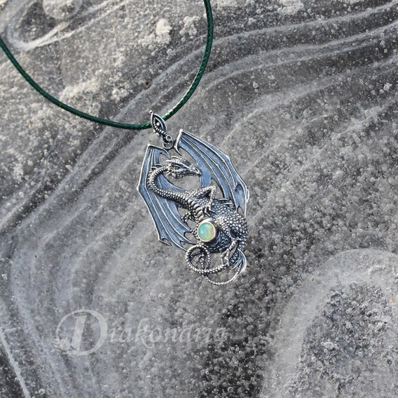 Ice online dragon necklace